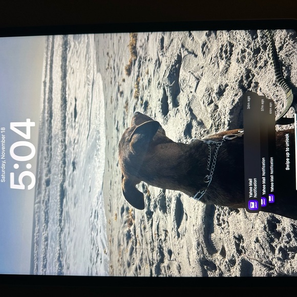 2022 IPad PRO 12.9 Inch 256GB - Picture 3 of 8